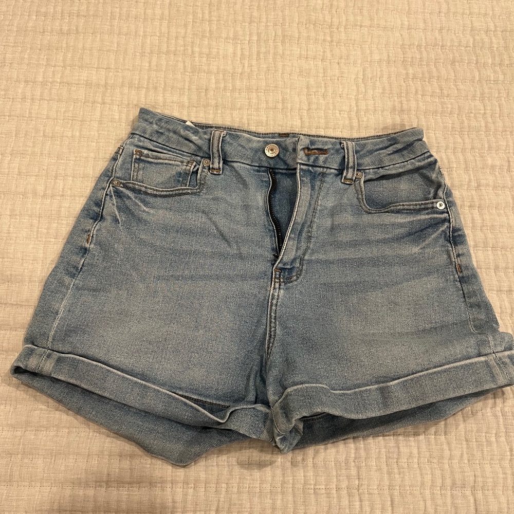 American Eagle Mom Short Size 2